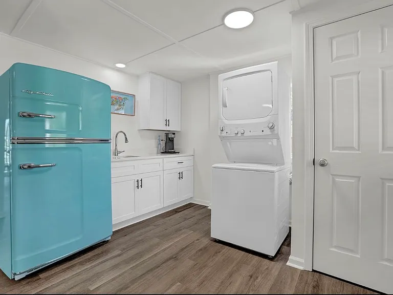 1027 S Shore Dr — Photo 15
