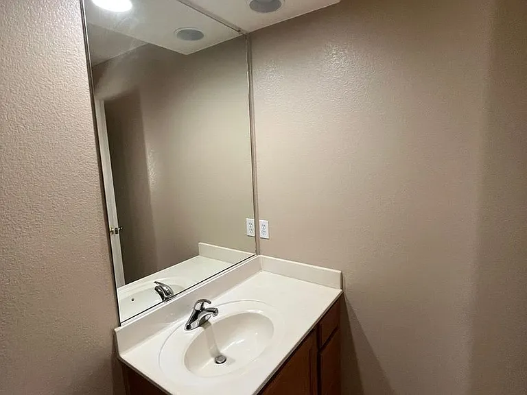 1520 Manzanita Way — Photo 22