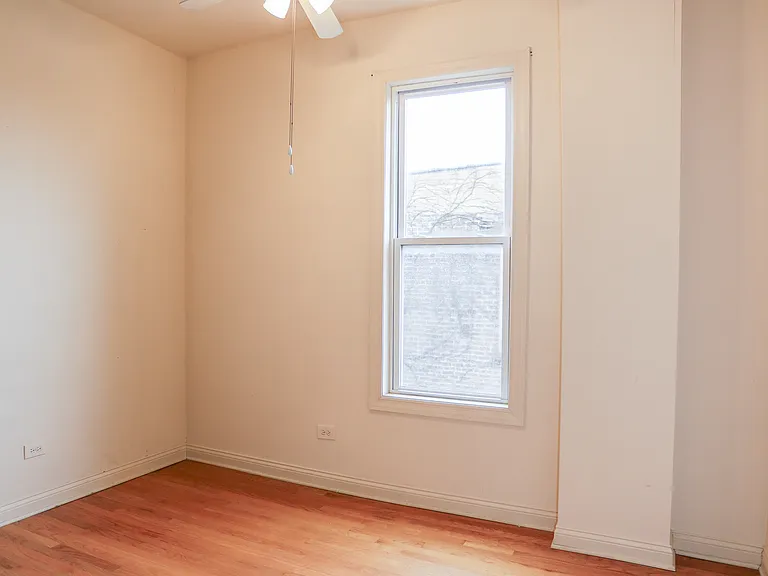 1959 W Chicago Ave #3RW — Photo 2