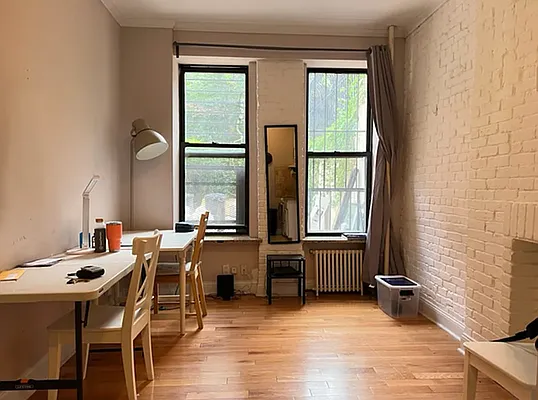 Rented by REAL New York | media 23