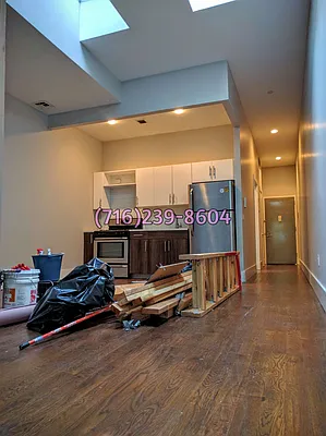 Rented by Manhattan Management LLC | media 139