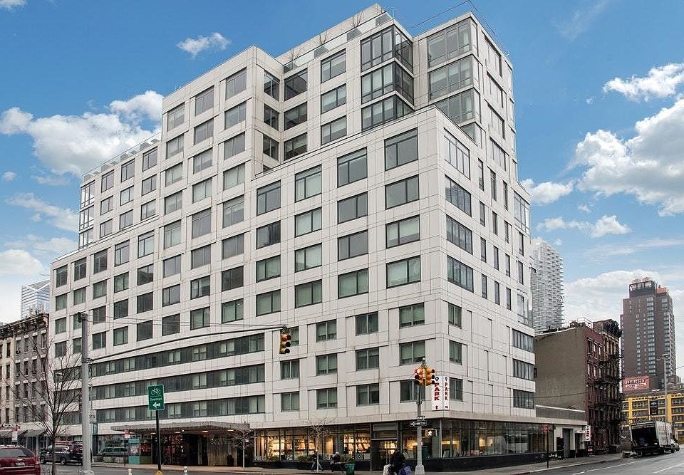 1st image of 515 9th Ave #6F