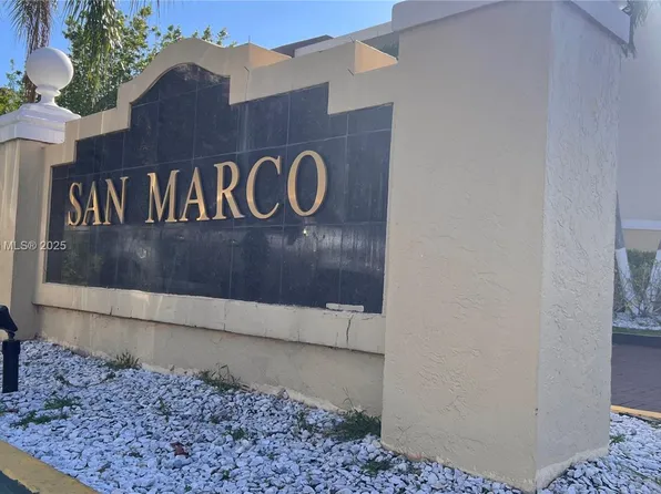 8850 Fontainebleau Blvd APT 202, Miami, FL 33172