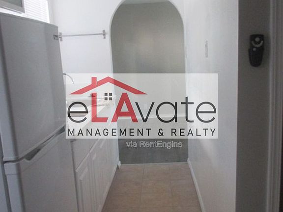 2nd image of 10822 Ventura Blvd #6