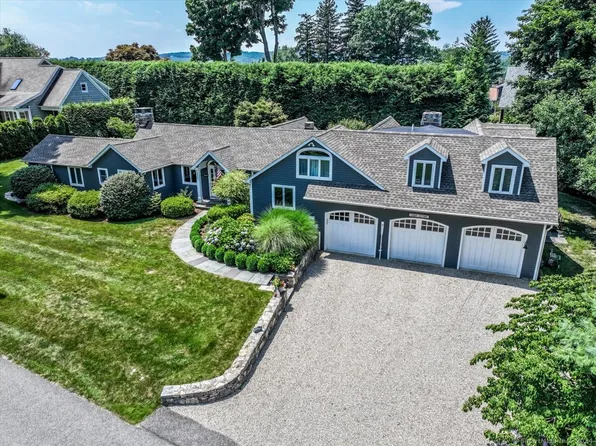 10 Brookside Trail, New Milford, CT 06776