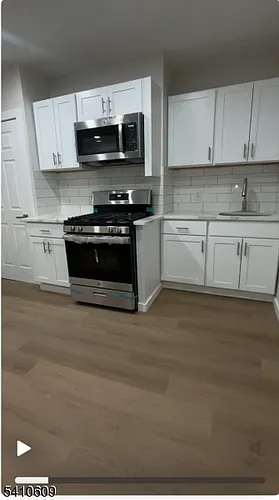 178-180 3rd St #2 Photo 1