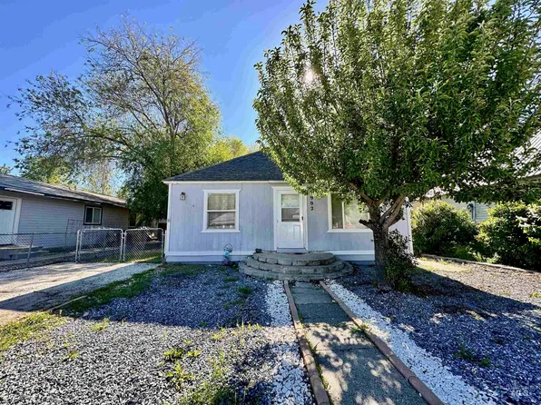 902 N 7th St, Payette, ID 83661