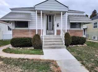 6108 S Nagle Ave, Chicago, IL 60638