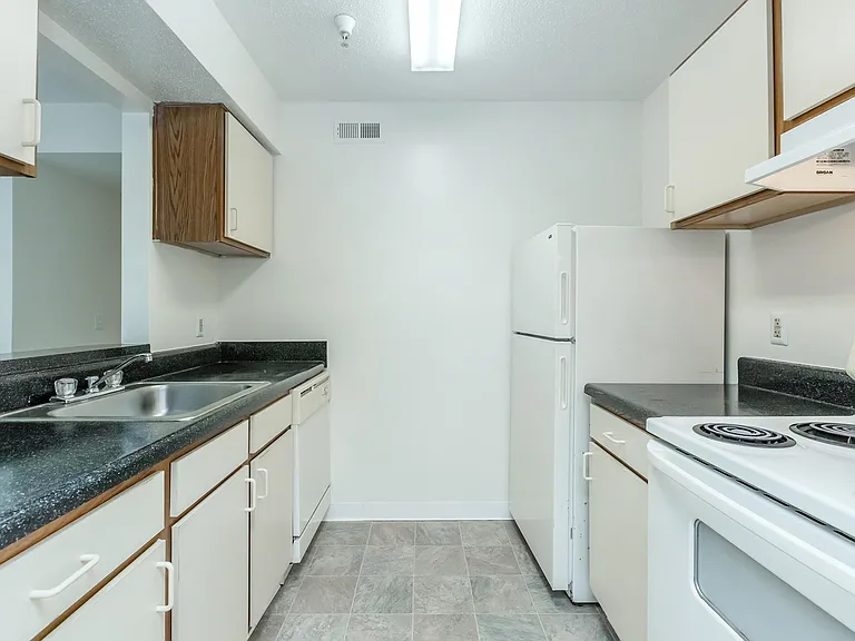 Mattox Landing Apartments — Photo 41