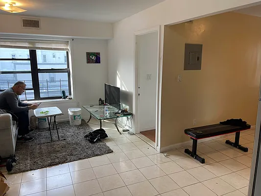 Rented by Voro New York | media 13