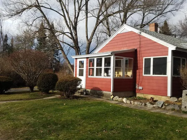 9 Fairbanks St, Keene, NH 03431
