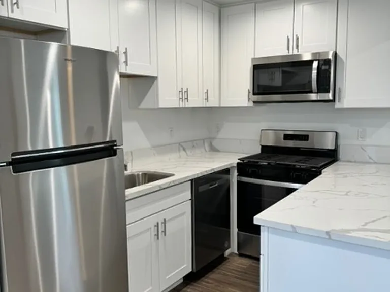 3955 Helix Ln — Photo 3