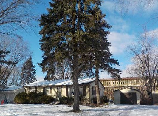 1st image of 6100 Woodbine Ave
