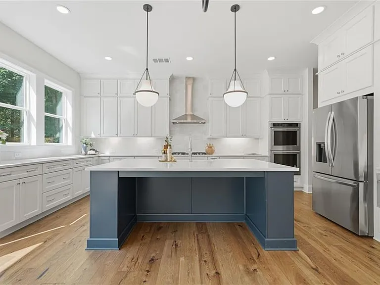 401 Oakleigh Ave — Photo 11