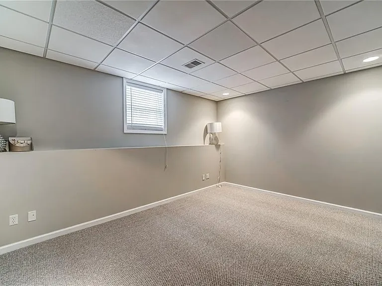 725 Orchard Ct #LOWER LEVEL — Photo 6