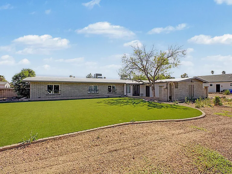 6315 E Delcoa Ave — Photo 3