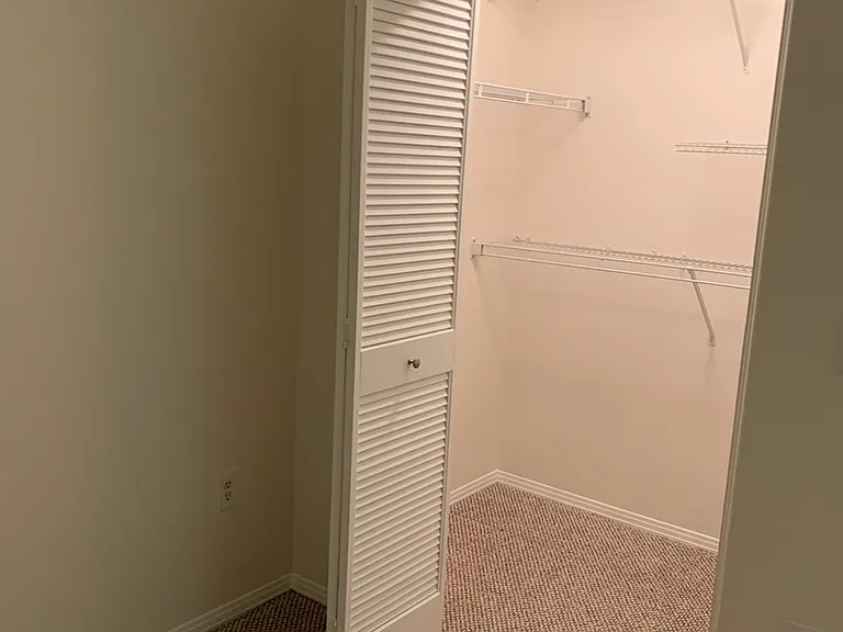 Closet3