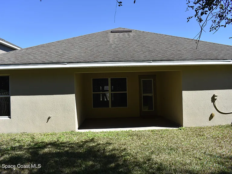 4063 Palladian Way — Photo 31