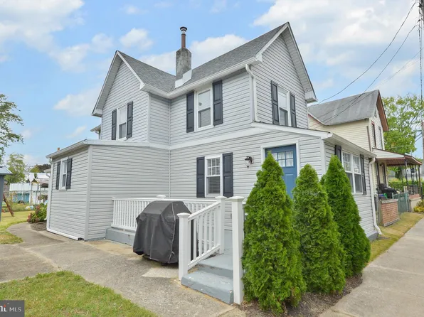 719 Wesley Ave, National Park, NJ 08063