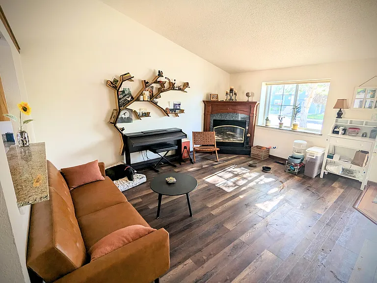 3100 Crockett St — Photo 15