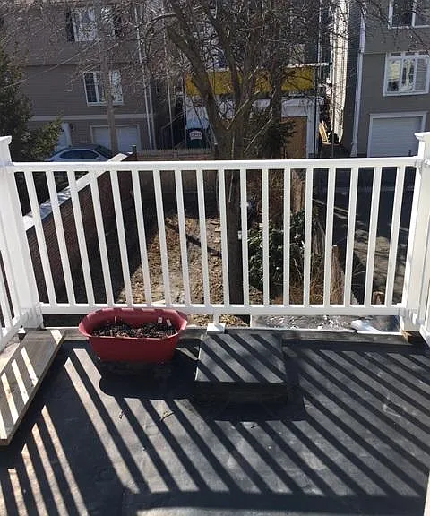 223 W 2nd St — Photo 9