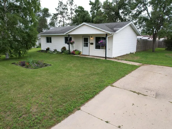 221 Birch Ave NW, Wadena, MN 56482