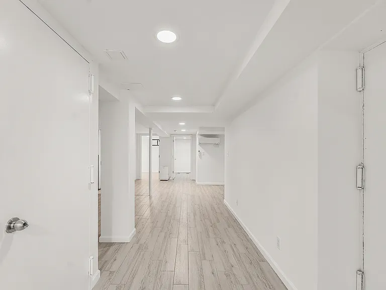 851 Hart St #1 — Photo 13