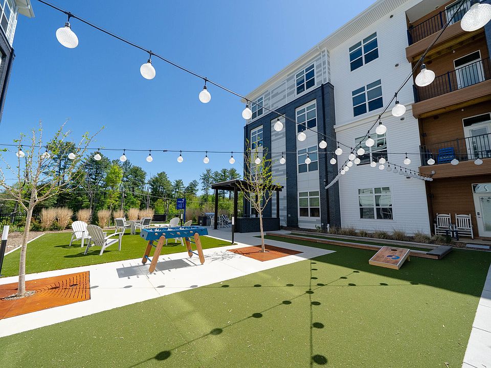 North Courtyard Lawn Games