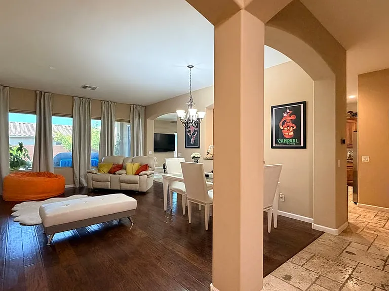 1518 E Hazel Dr — Photo 10