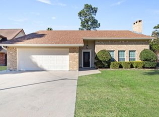 2208 Spring Oak Ln, Orange, TX 77632