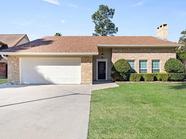 2208 Spring Oak Ln, Orange, TX 77632