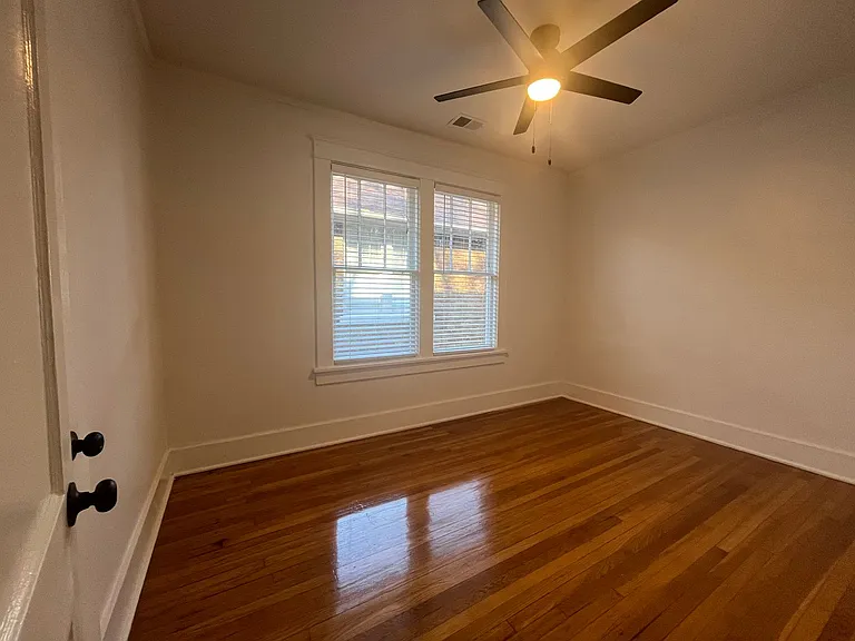 123 Stonewall St — Photo 10