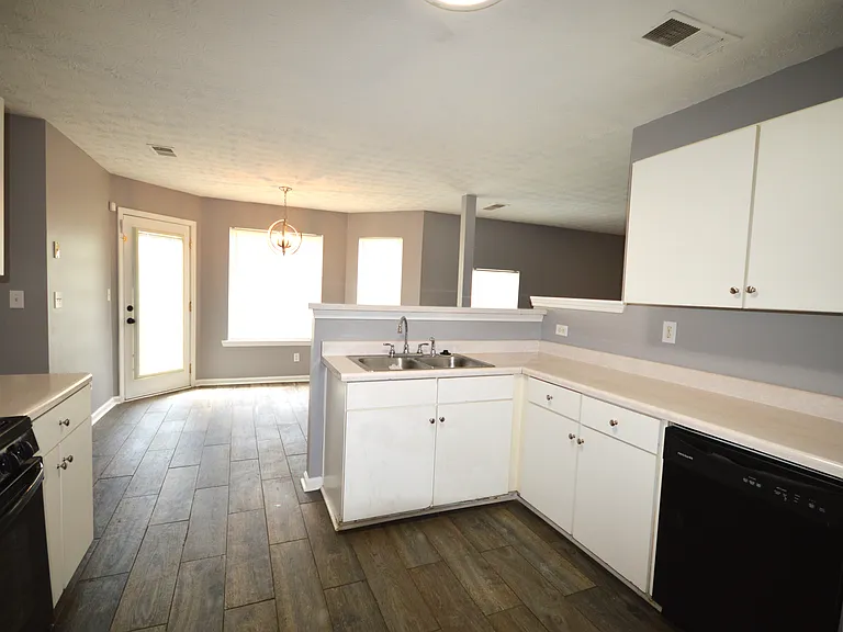 1485 Beech Grove Dr — Photo 9