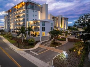 1020 Sunset Point Rd Unit 111, Clearwater, FL 33755