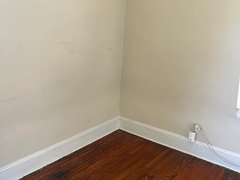 907 S 47th St #3R — Photo 15