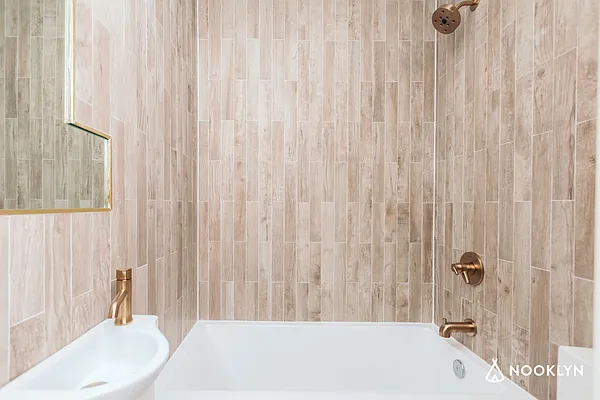 Rented by Nooklyn NYC LLC | media 33