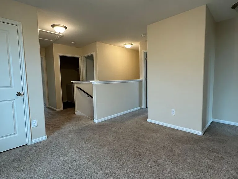 105 Rainey Dr — Photo 13