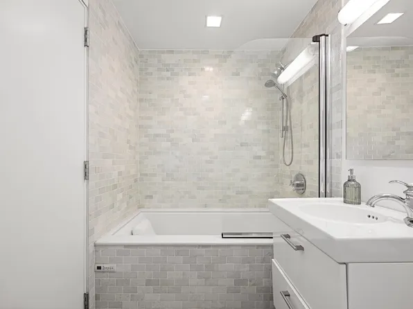 311 Warren Street image 8 of 19