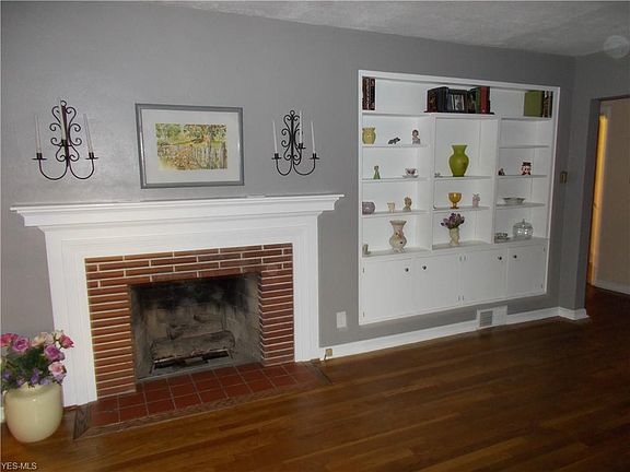 5th image of 600 Garford Ave