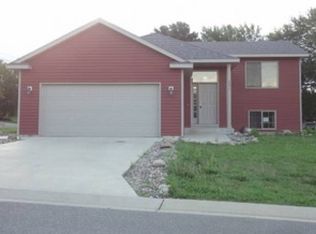 201 Bergen St, Kenyon, MN 55946