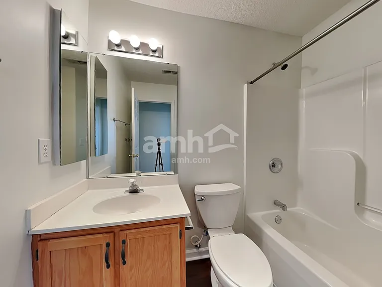 316 Windsong Dr — Photo 16