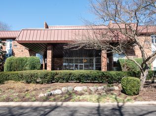 1049 W Ogden Ave #1-112, Naperville, IL 60563