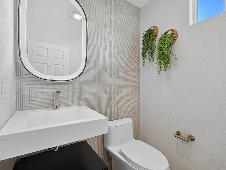 208 Goodwin Dr — Photo 28