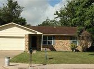 1802 Langford St, College Station, TX 77840