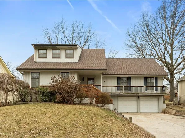 402 NE Noeleen Ln, Lees Summit, MO 64086