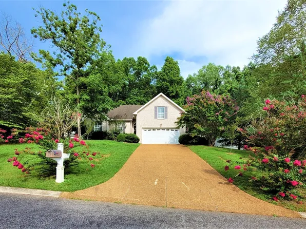 7106 Marshall Pl, Fairview, TN 37062