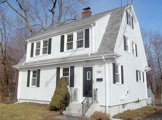 104 West St, Cromwell, CT 06416