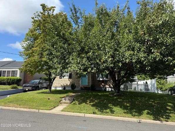 122 9th Street, Belford, NJ 07718