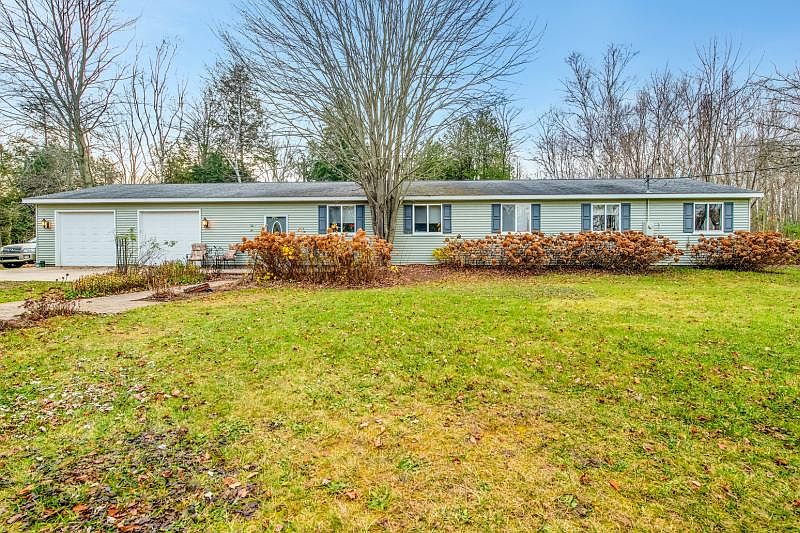 1158 S Lakeshore Rd, Carsonville, MI 48419 Zillow