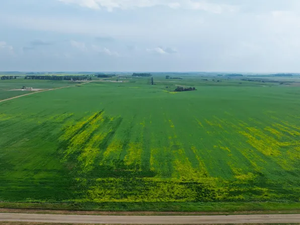 6 Avenue Ne, Souris, ND 58783